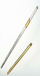 Nadeln aus Silber und Gold