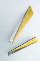 silberne Brosche, teilweise mit Feingold belegt